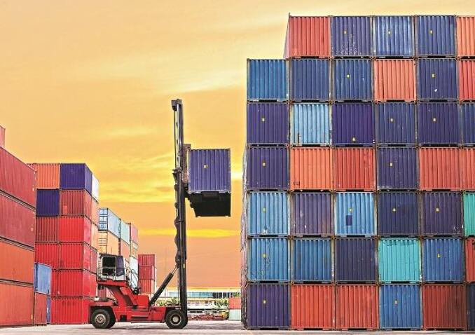 “印度7月份出口增长近50%达到354.3亿美元 贸易逆差为109.7亿美元