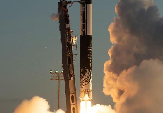 “火箭制造商萤火虫计划在5月进行第二次发射尝试 筹集了7500万美元