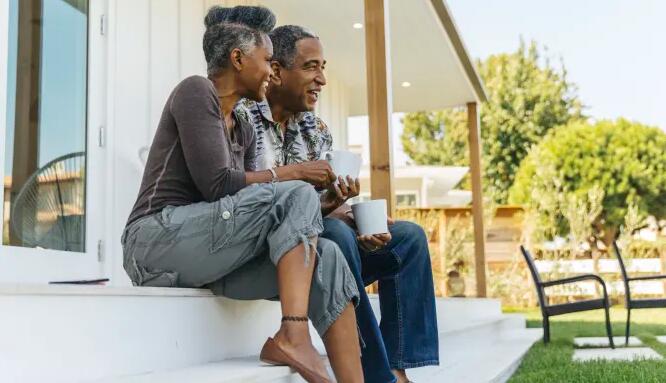 研究发现近十分之七的美国人想要活到100岁 这是退休的变化方式